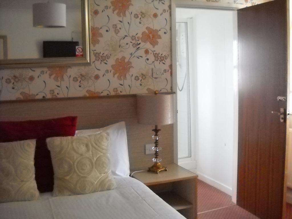 Carbeile Inn Torpoint Quarto foto