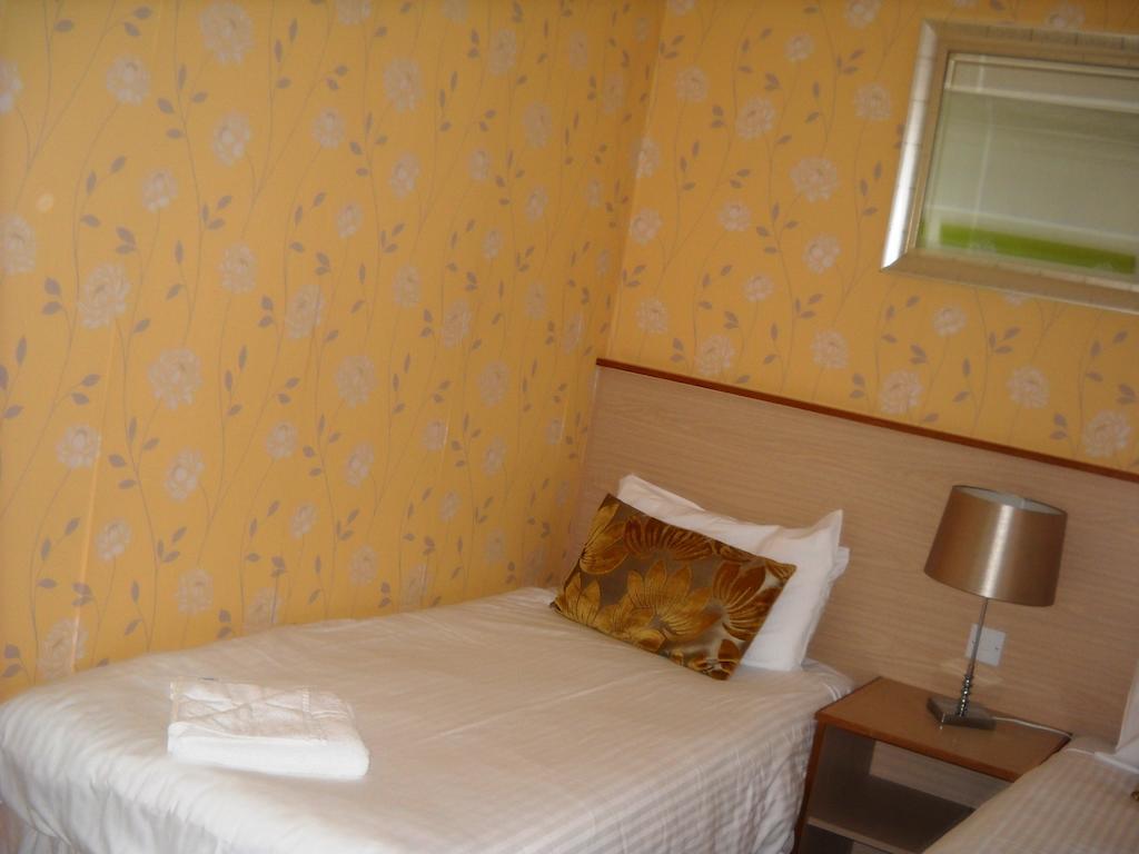 Carbeile Inn Torpoint Quarto foto